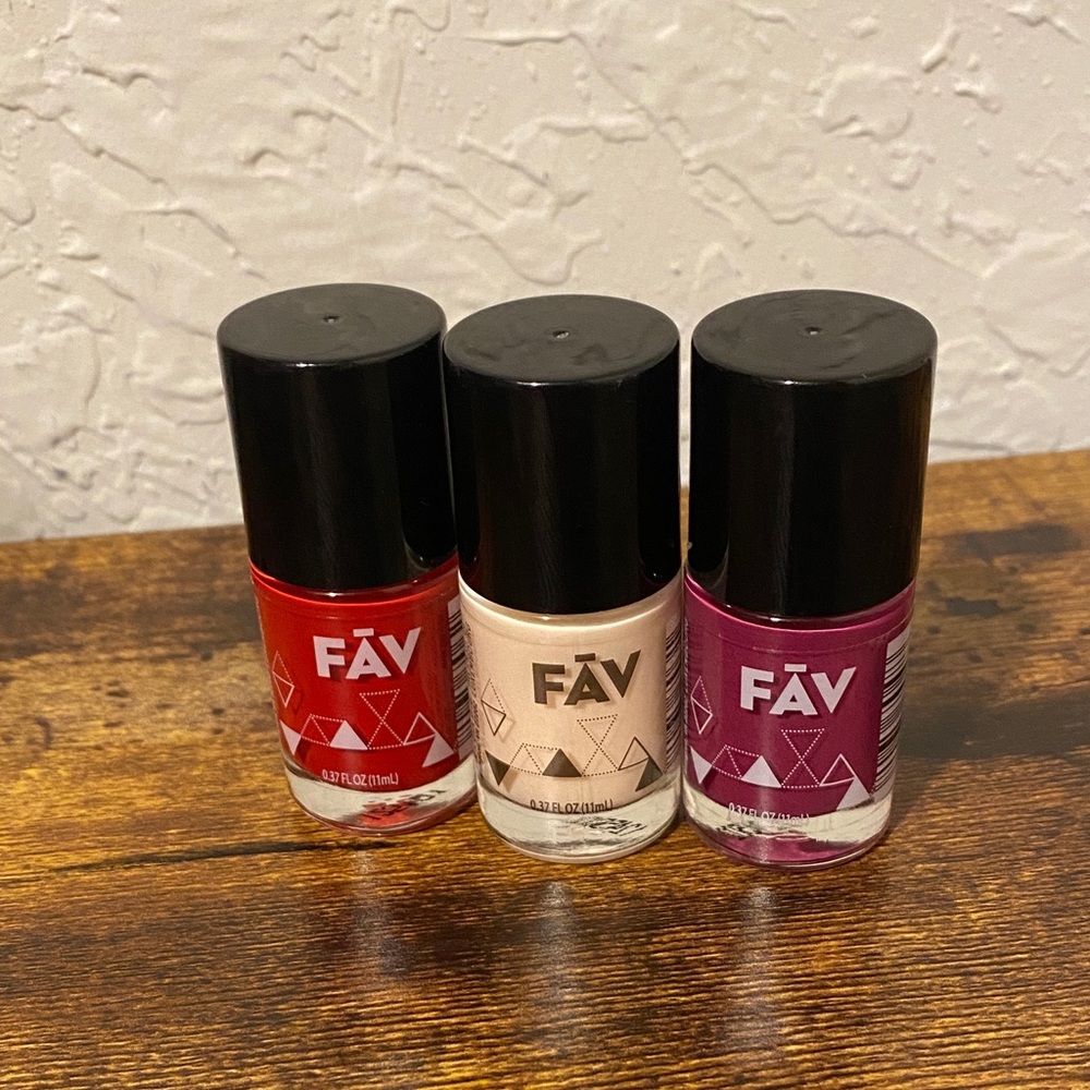 FÄV Nail Polish Trio - Red, Cream, Purple